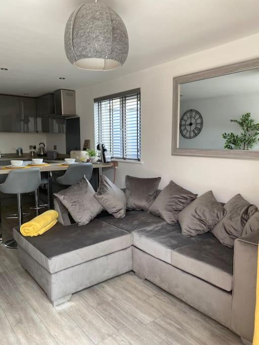 Flat Lode Nook Modern 2 Bed Home With Hot Tub Pool Exterior foto